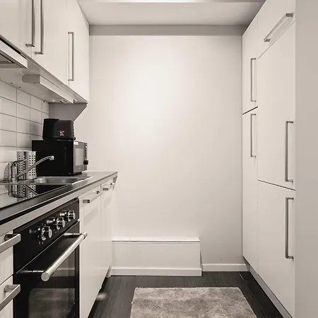 500 M Til Bryggen I Skjermet Uteplass!