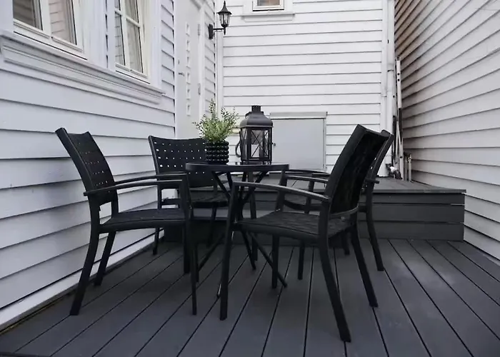 500 M Til Bryggen I Skjermet Uteplass! Appartement *